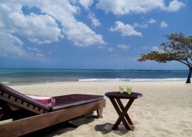bali-hotel-keraton-jimbaran-007.jpg