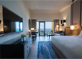 dubaj-hotel-amwaj-rotana-092.jpg