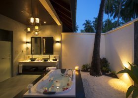 maledivy-hotel-atmosphere-kanifushi-030.jpg