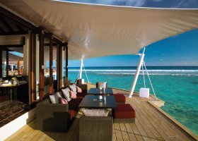 maledivy-hotel-atmosphere-kanifushi-067.jpg