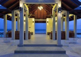 maledivy-hotel-atmosphere-kanifushi-086.jpg