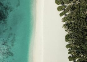 maledivy-hotel-coco-palm-dhuni-kolhu-002.jpg