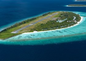 maledivy-hotel-ifuru-island-maldives-001.jpg