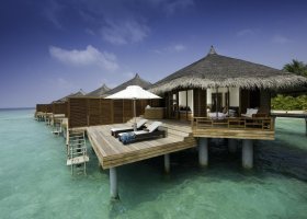 maledivy-hotel-kuramathi-island-resort-009.jpg