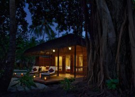 maledivy-hotel-kuramathi-island-resort-014.jpg