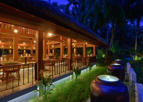 maledivy-hotel-kuramathi-island-resort-061.jpg