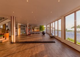 maledivy-hotel-kuredu-island-resort-spa-038.jpg