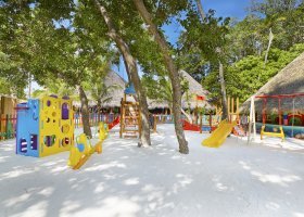maledivy-hotel-kuredu-island-resort-spa-049.jpg