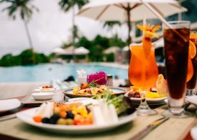 maledivy-hotel-reethi-faru-resort-180.jpg