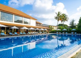 maledivy-hotel-reethi-faru-resort-220.jpg
