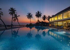 maledivy-hotel-reethi-faru-resort-225.jpg