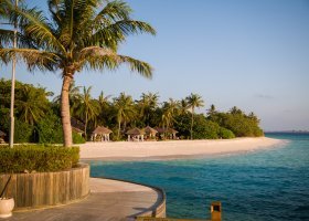 maledivy-hotel-reethi-faru-resort-230.jpg