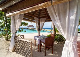maledivy-hotel-reethi-faru-resort-243.jpg