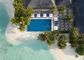 maledivy-hotel-vilamendhoo-island-006.jpg