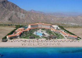 mauricius-hotel-fujairah-rotana-resort-spa-006.jpg