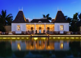 mauricius-hotel-outrigger-mauritius-beach-resort-015.jpg