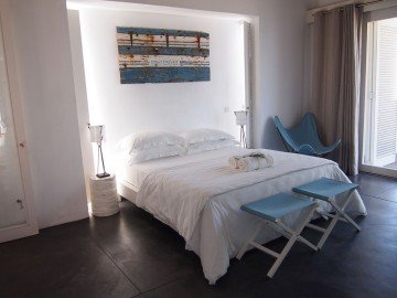 Villa (interiér 103 m², mezzanine 12 m², terasa 51 m²)