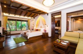 Pool Suite Garden View