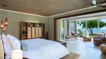 Beachfront Access Junior Suite (75 m²)