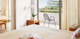 Premier Family Guestroom Inland View (37 m²)