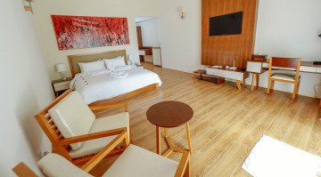 Deluxe Beach Bungalows