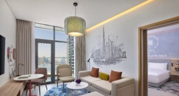 One Bedroom Sea View Club Suite