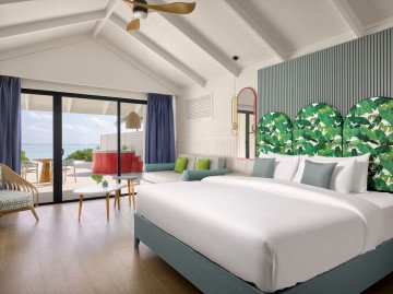 Beach Villa with Whirlpool