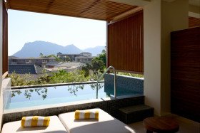 Horizon Open Plan Suite with Plunge Pool (30 m²)