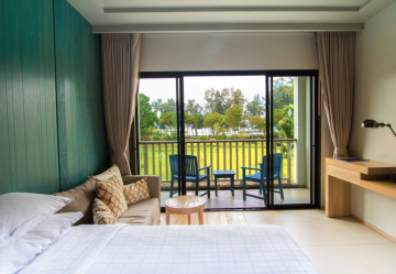 Deluxe Sea Facing Room