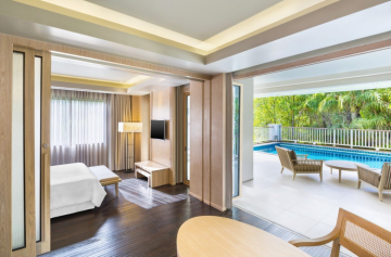 Club Suite Plunge Pool